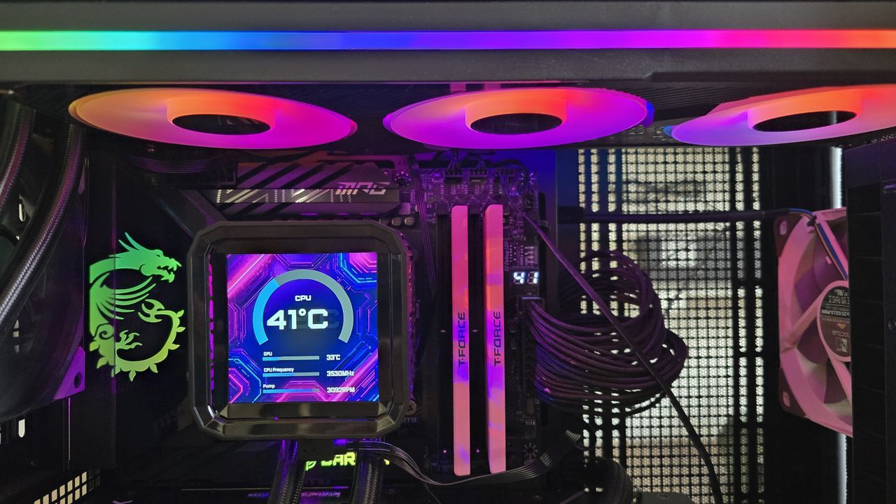 Featured image Impressive cooling debut of ASRock Phantom 360 LCD