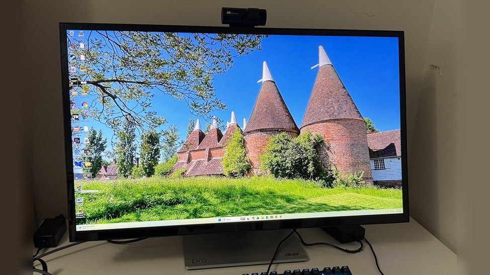 Featured image Acer 6K Touchscreen Monitor Review