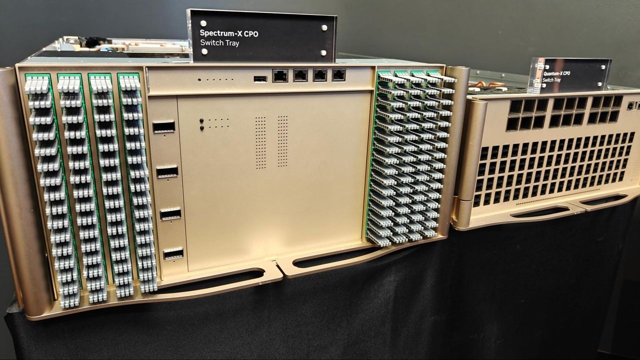 Featured image AIs race for photonic interconnects and scale