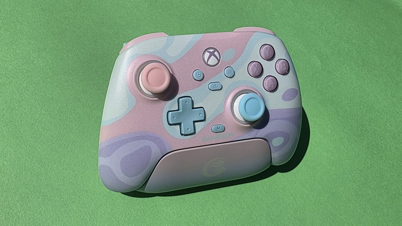 Featured image GameSir controller sheds the Xbox cable wireless freedom