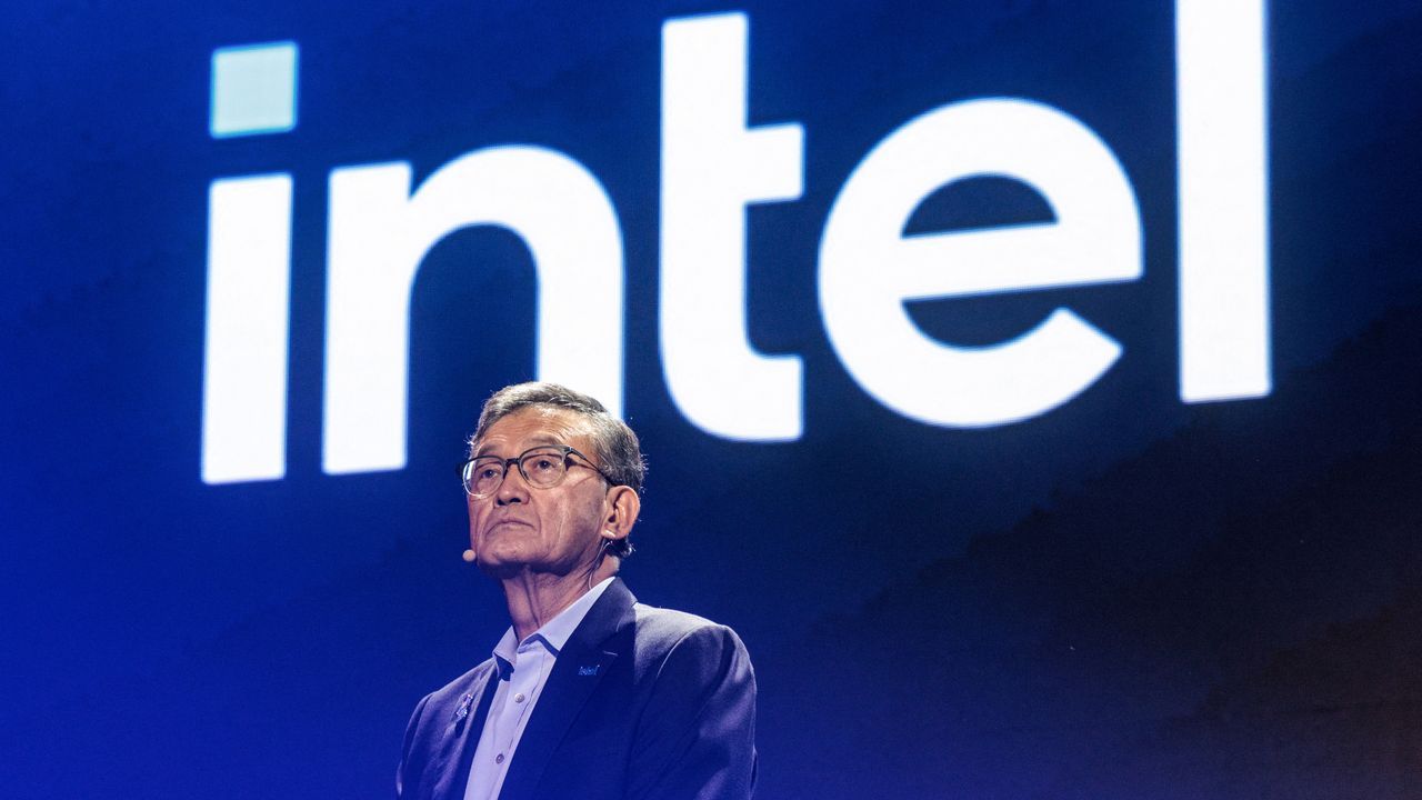Featured image Server CPU deals drive 40 price jump for Intel AMD