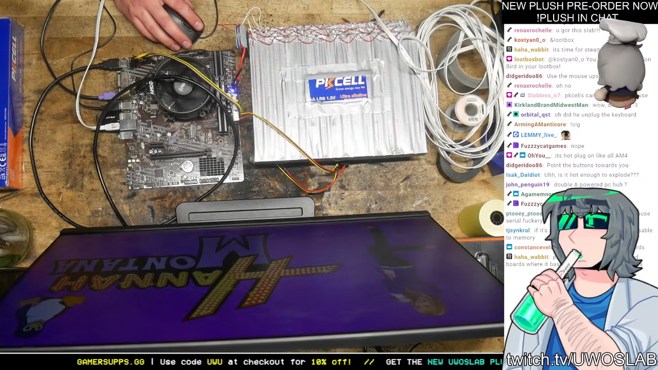 Featured image PC runs Hannah Montana Linux on 192 AA batteries