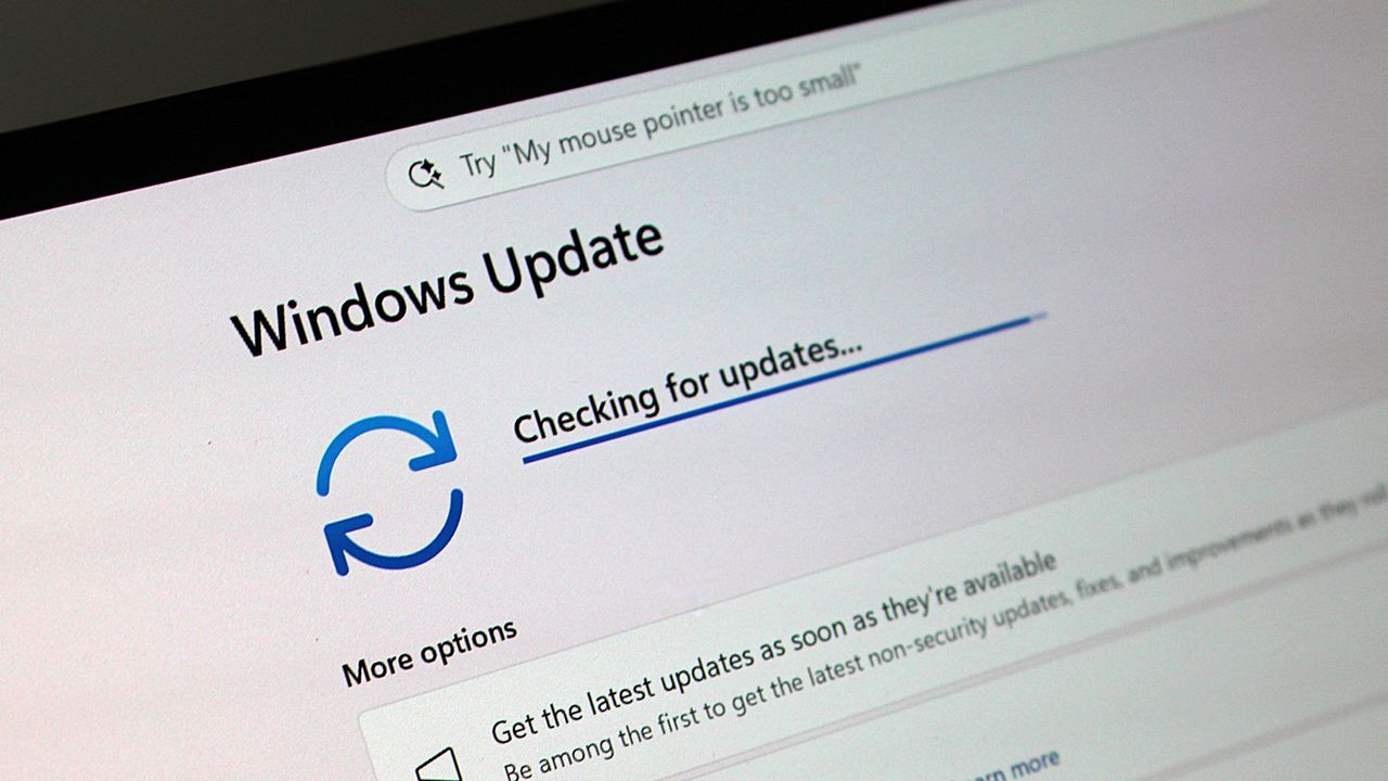 Featured image Microsoft emergency fix for Windows 11 shutdowns and overheating