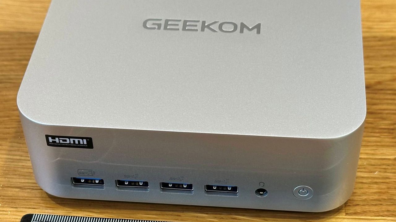 Featured image Compact Mini PC with Gorgon Point display review