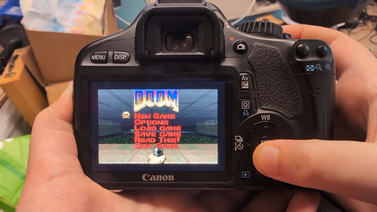 Featured image Playing Doom on a DSLR camera