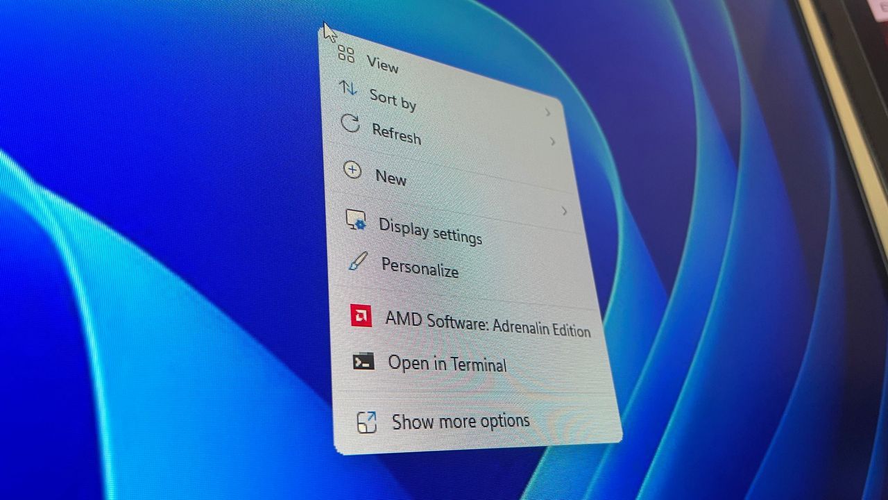 Featured image Turn Windows 11 rightclick menu into Windows 10