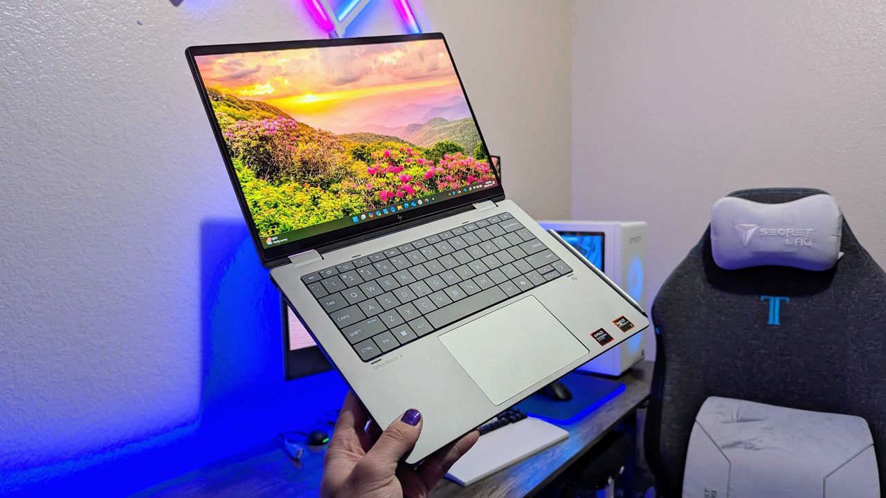 Featured image Touchscreen 2in1 laptop for stressfree school life
