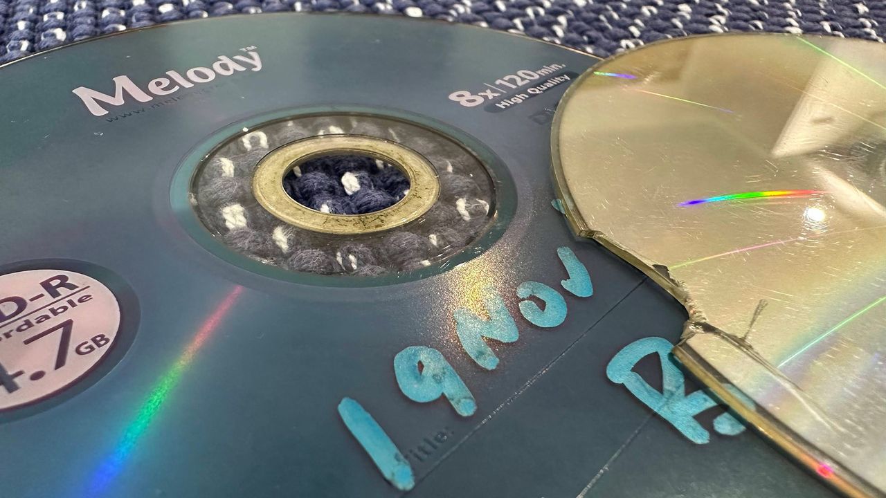 Featured image Optical disc shattering blamed on chemicals and foam