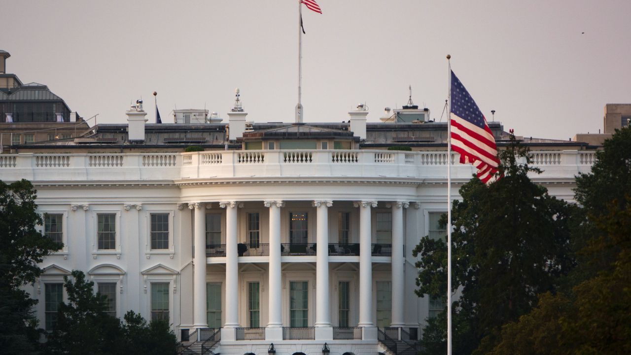 Featured image White House cuts data centers and batteries from US tech list