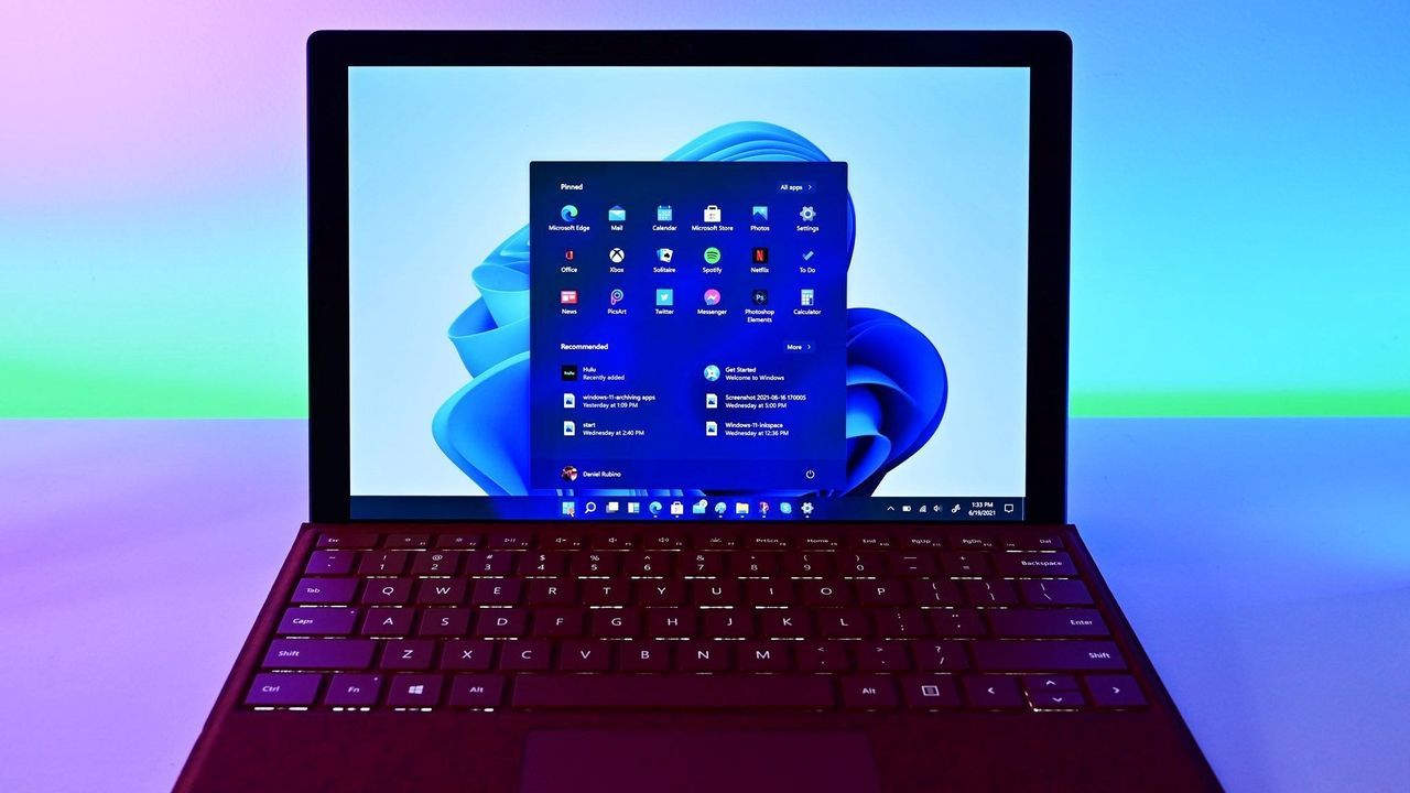 Featured image Block camera and mic access for desktop apps in Windows 11