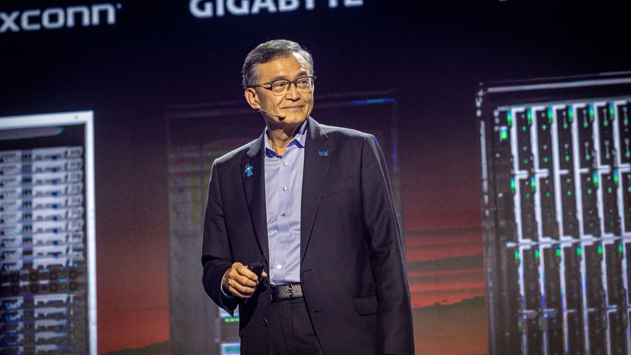 Featured image Intel CEO hints at stacking memory and CPU innovation