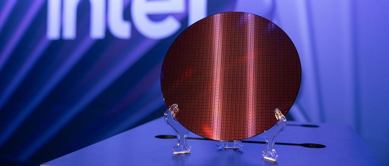 Featured image Intel Xeon 7 brings 256 Pcores and new CPU tech