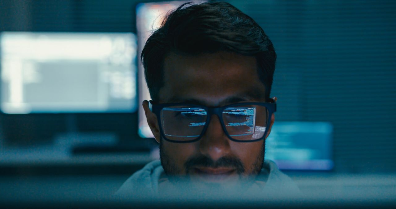 Featured image OpenAI hires humans to manually review ChatGPT logs