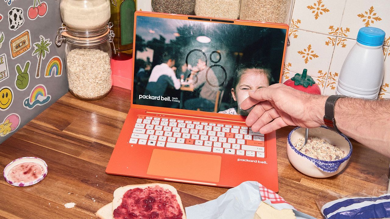 Featured image Iconic Packard Bell reborn with DotBook 14 at IFA