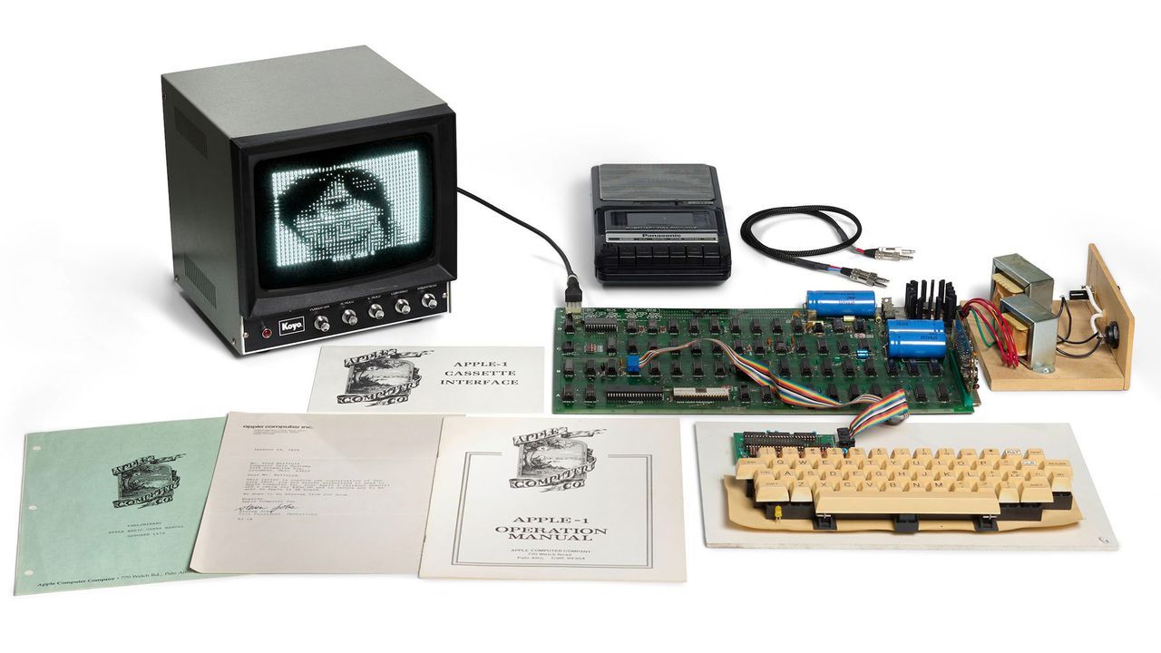 Featured image 800k Apple 1 motherboard signed by Wozniak and Jobs
