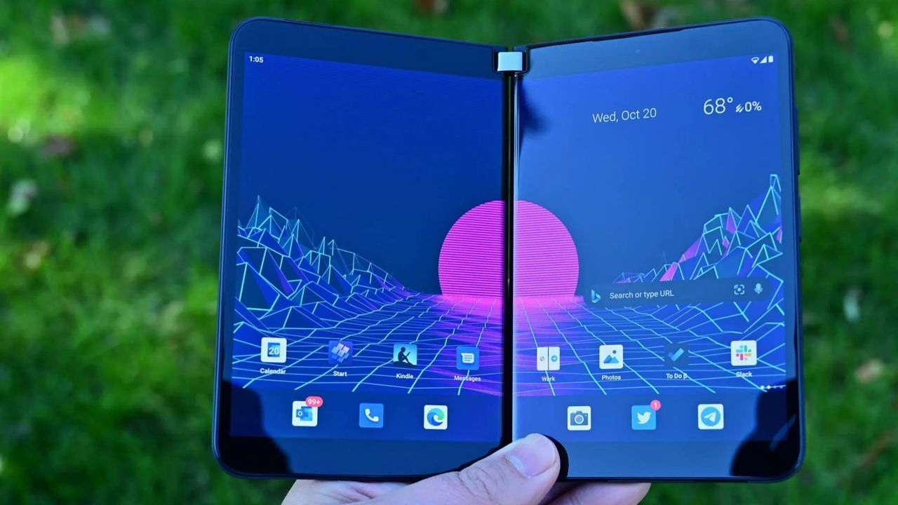 Featured image iPhone Duo stole Surface Duos selling point Apple copied it