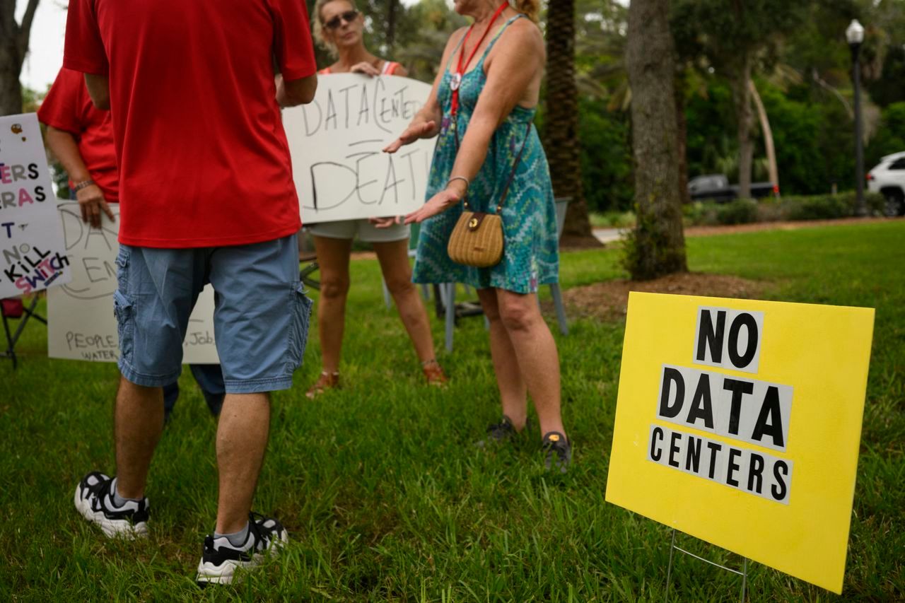 Featured image Trump links data center rejection to poverty and Chinas joy