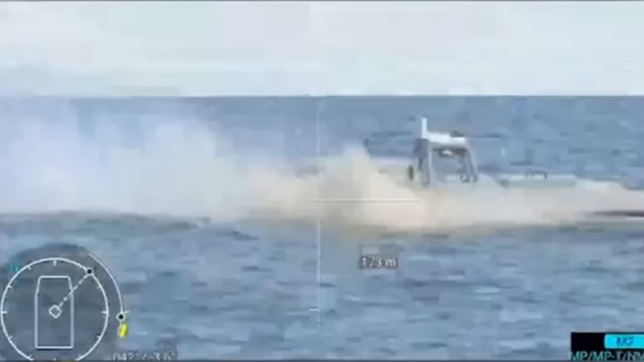 Featured image Drone vs Drone boat battle kills Russian MBeK with 127mm turret